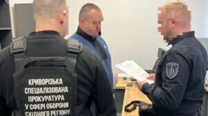 Два полковники Нацгвардії отримали підозру в незаконній виплаті бойових на майже 12 млн