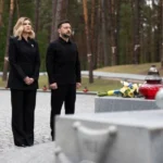 Зеленський та перша леді у Биківні вшанували пам’ять жертв політичних репресій